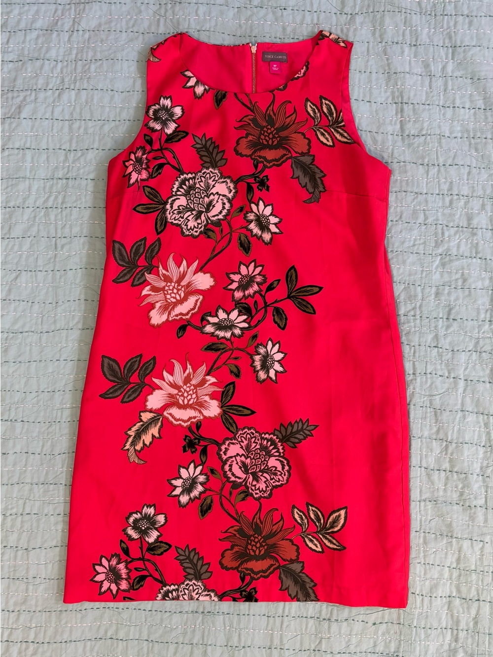 Vince Camuto Red Floral Mini Dress Size 8P Asymmetrical Print Back Zip.